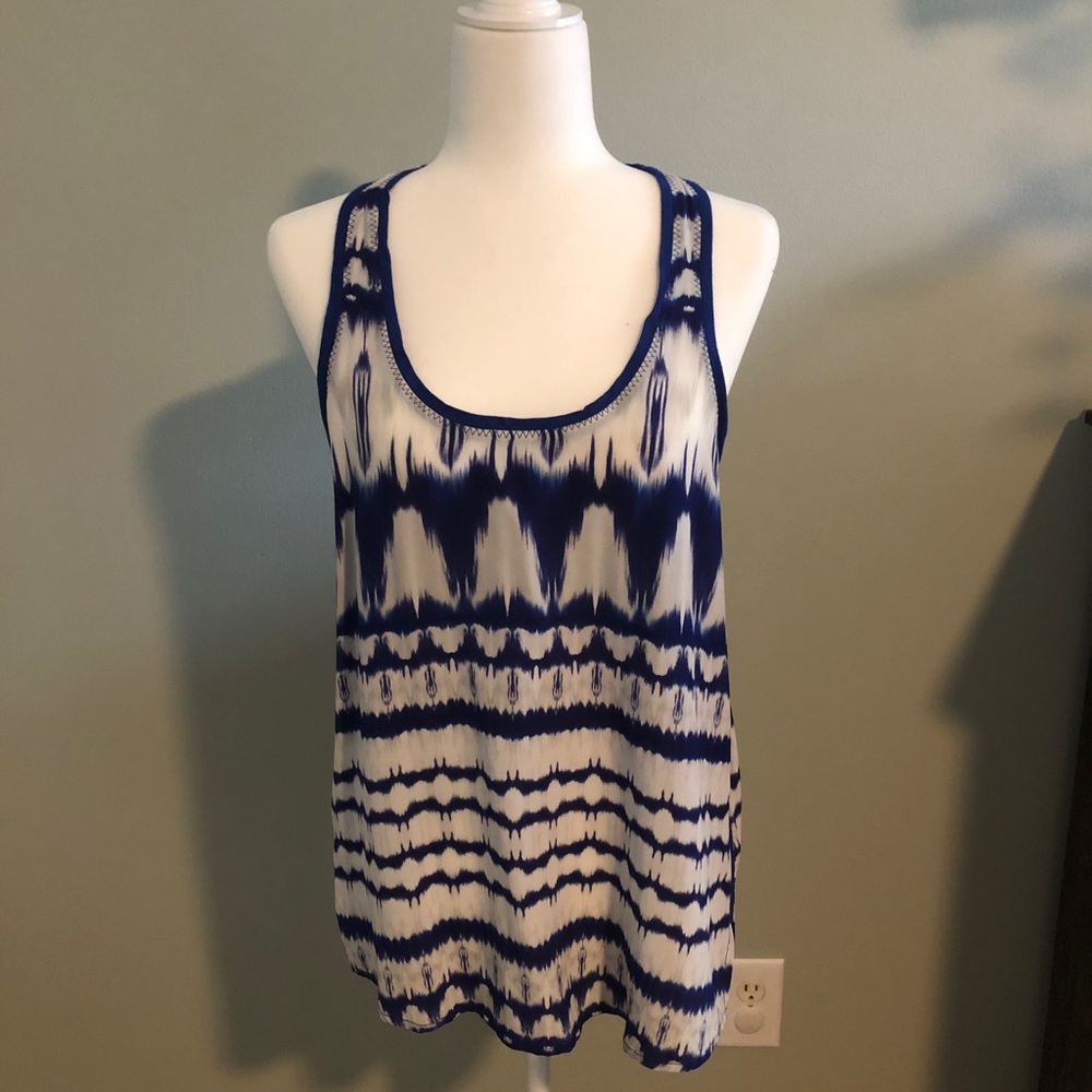 Micheal stars top. Medium.